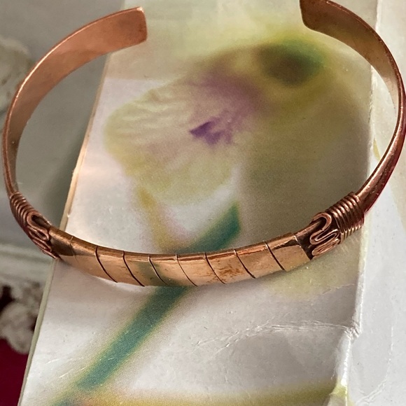 Copper Power Bracelets Cuff NWT 100% Pure Copper. Gift box is included 🎁 - Picture 7 of 9